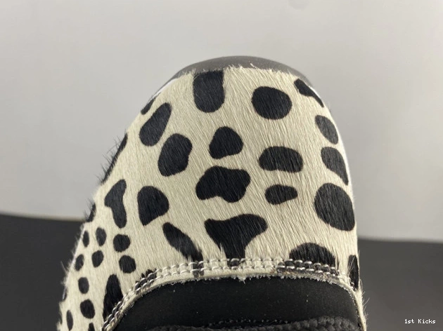 1st Kicks JORDAN AR0715-010 ANIMAL INSTINCT 11 AIR 0808